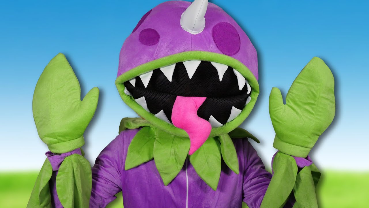 I AM CHOMPER! (Plants vs Zombies)