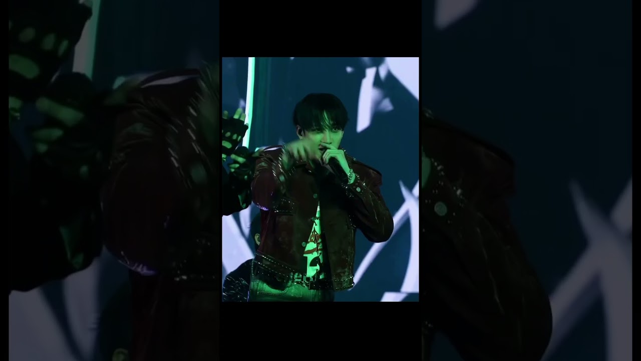 Bangchan you got a fetish for my lovee 💗😭😭