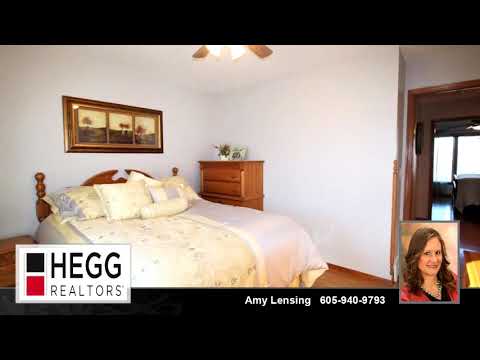 1026 Clubhouse Ct, Dell Rapids, SD home video tour