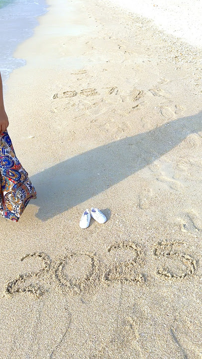 Counting ⏳🍼   #baby2025 #bravebirds #pregnancyjourney #beachday #pregnancyvideo #ajmanbeach