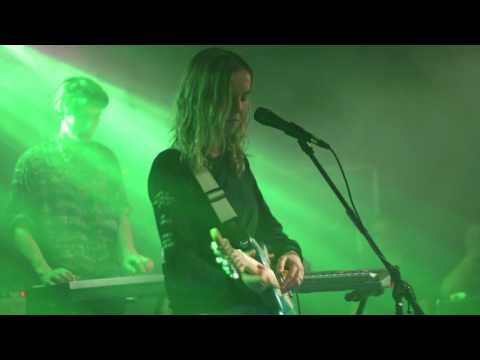 The Japanese House - Sister (Live at the Riot Room)