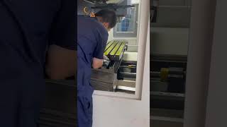 Removal of fixed bracket for vertical machining center