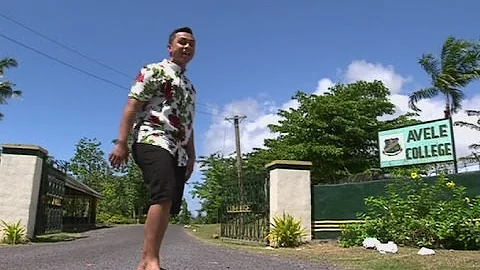 Ronnie in Samoa- Back to School (AVELE COLLEGE)