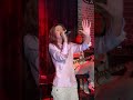 В российском шоу-бизнесе новая суперзвезда. Её зовут Rozalia. Все уже сказали трек?