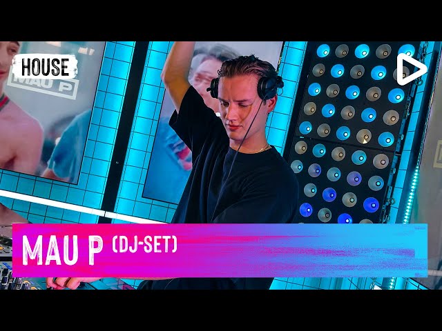 Live DJ - Mau P