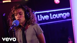 Izzy Bizu - White Tiger In The Live Lounge