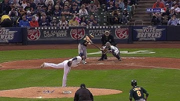 OAK@MIL: Moss drills a three-run shot to right field