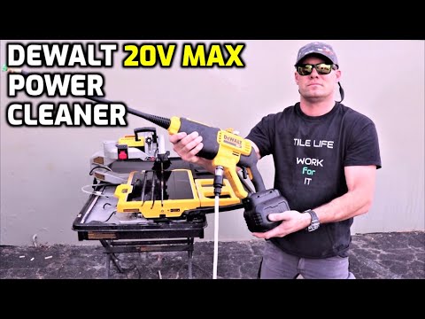 DeWalt DCPW550P1 20V MAX* 550 PSI Cordless Power Cleaner Kit