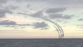 Из акватории Каспийского моря по террористам в Сирии нанесен ракетный удар Из акватории Каспийского моря по террористам в Сирии нанесен ракетный удар