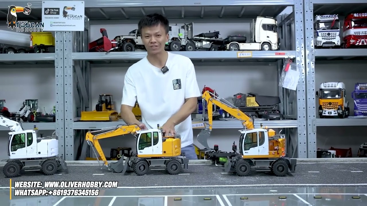 A video introduces you to different versions of the CUT 1/14 914 Hydraulic Wheeled Excavator.