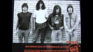 Wart Hog - The Ramones (1989)