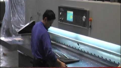 DATIEN GUILLOTINE PAPER CUTTING MACHINE- CT-300E, INSTALL THE KNIFE
