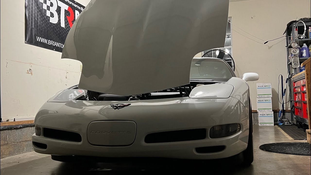 C5 corvette gets BTR fuel rails! - YouTube