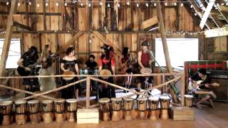 Tuatha Dea performs "Long Black Curl"