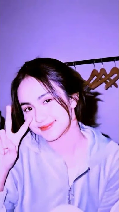 candu banget sama senyum nya ANGIE 🥰