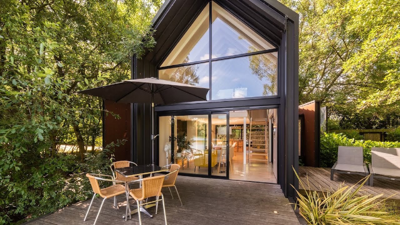 Amazing Modern Willow Lodge with Contemporary Amenities Beautiful ...