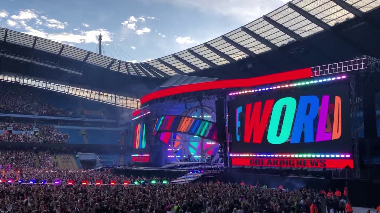 Spiceworld Manchester Opening Sequence / Spice Up Your Life - Spice Girls 2019