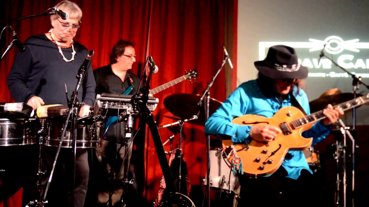 NEAPOLITAN POWER  live at Bravo Caffe' Bologna -  Grandissimo Solo di Antonio Onorato