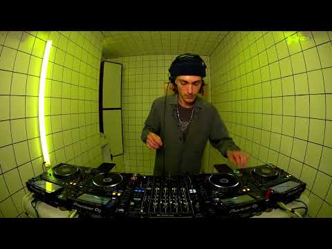 Phillip Jondo | HÖR - Aug 1 / 2023