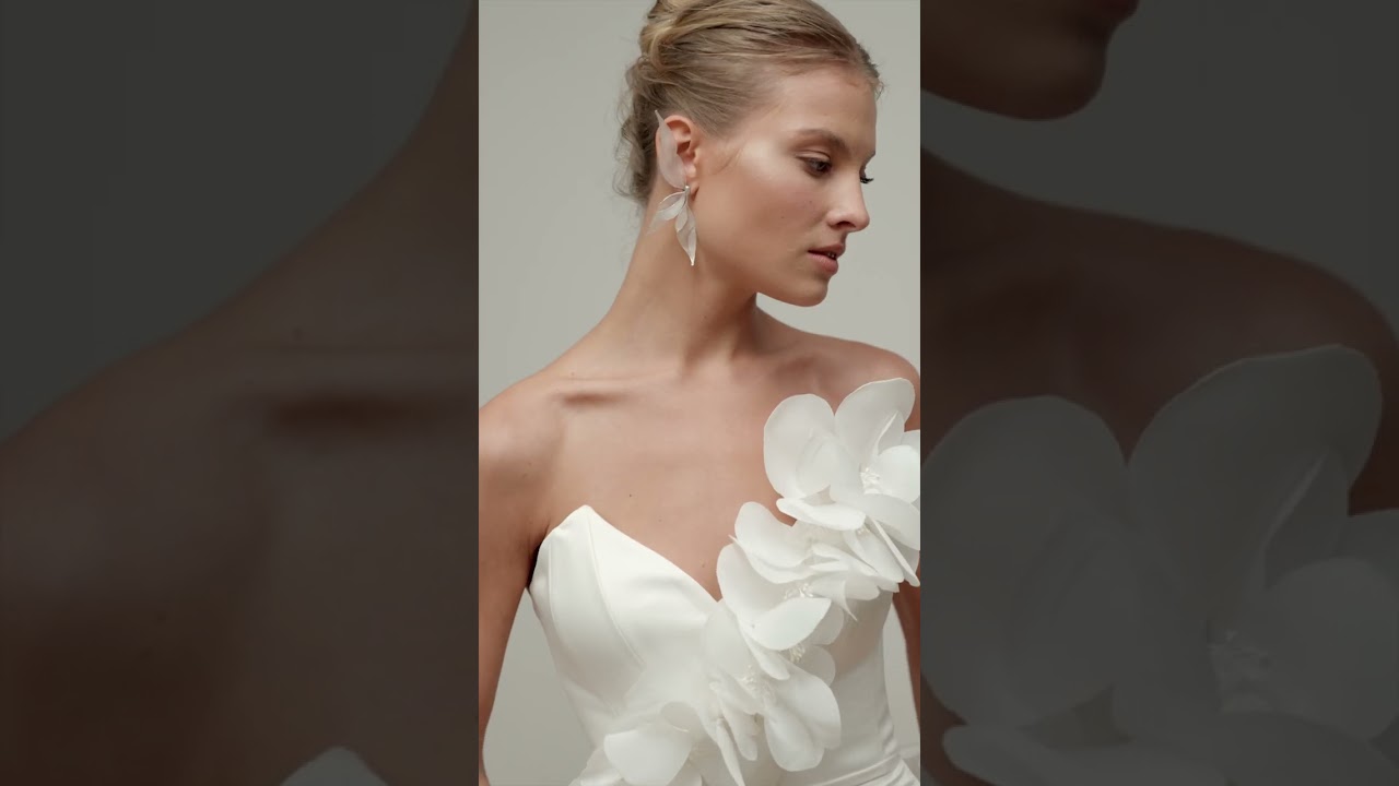 Eva Lendel / Less is More III Collection / Augusta