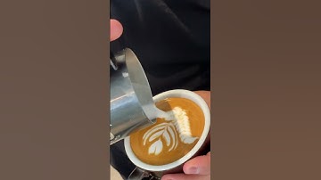Basic Latte Seahorse | wiggle Tulip #barista #baristalife #latteart #tutorial