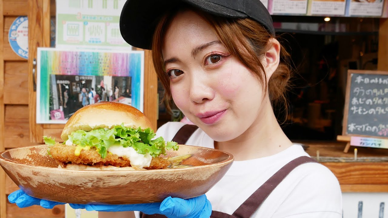 An amazing fish burger shop made by the daughter of a fish shop