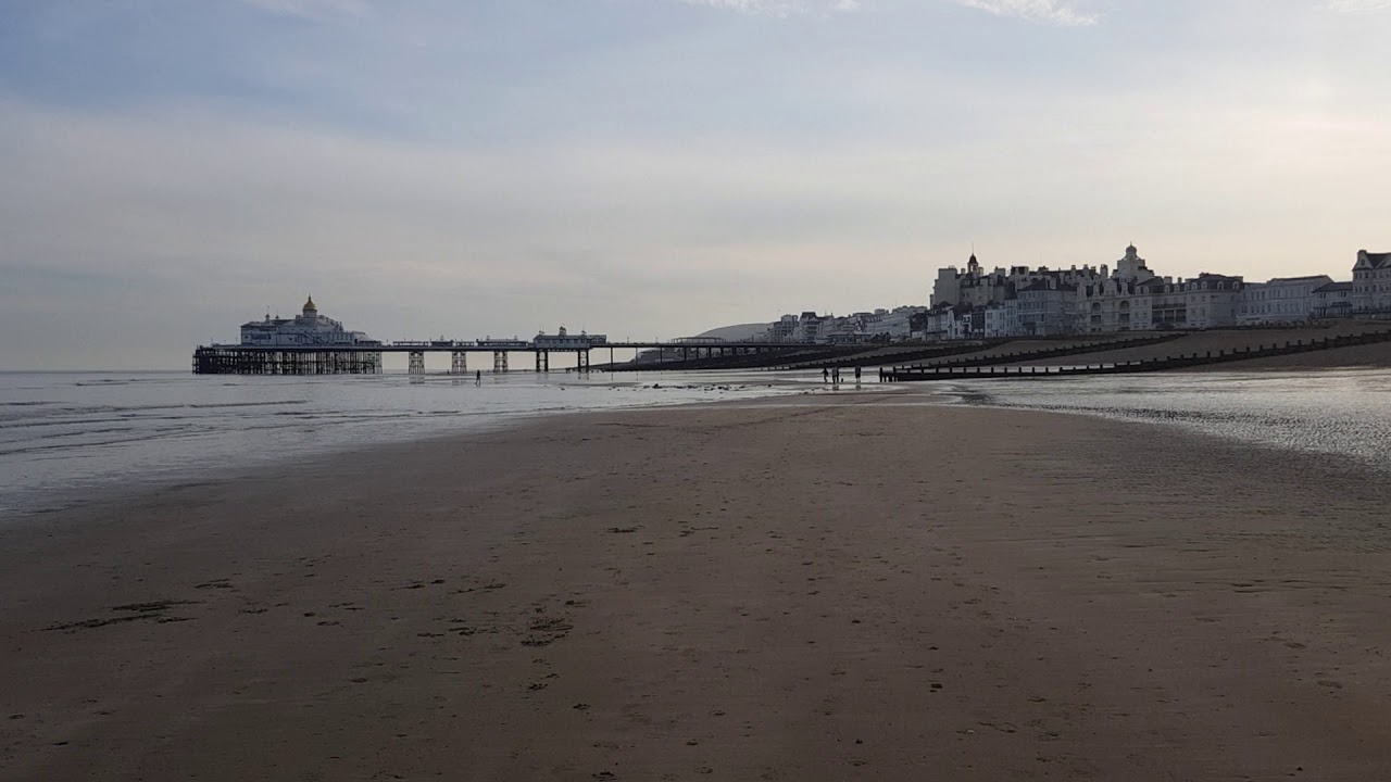 Eastbourne seafront tide out 07/04/2020 v1 YouTube