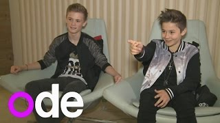 CUTEST INTERVIEW EVER: Bars & Melody on selfies, Simon Cowell and girl crushes screenshot 2
