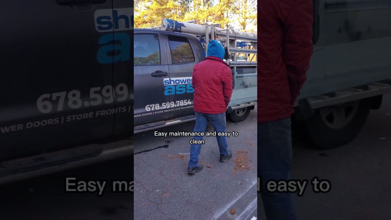 🚿 Shower glass adds elegance and sophistication 