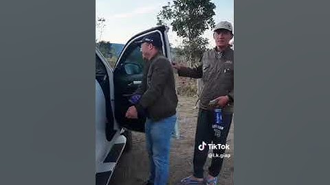 Thầy Thích Minh Tuệ đi khất thực ngôi làng đầu tiên trên đất Lào - video anh Giáp