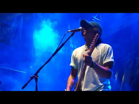 Rocket Rockers - Bukan Solusi ( Live From Jakcloth Lebaran 2016 )