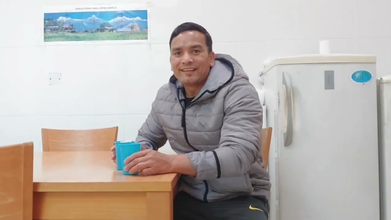ल है साथी हरु आज नरियोल काे झुस खाएको भिडियो है हेरी सपोर्ट गर्दिनु होला जय नेपाल 🇳🇵🇦🇪🙏 subscribe yu
