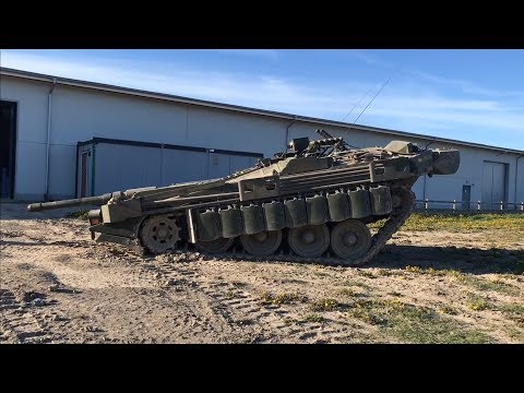 Strv 103 S-Tank demonstrating suspension at Arsenalen