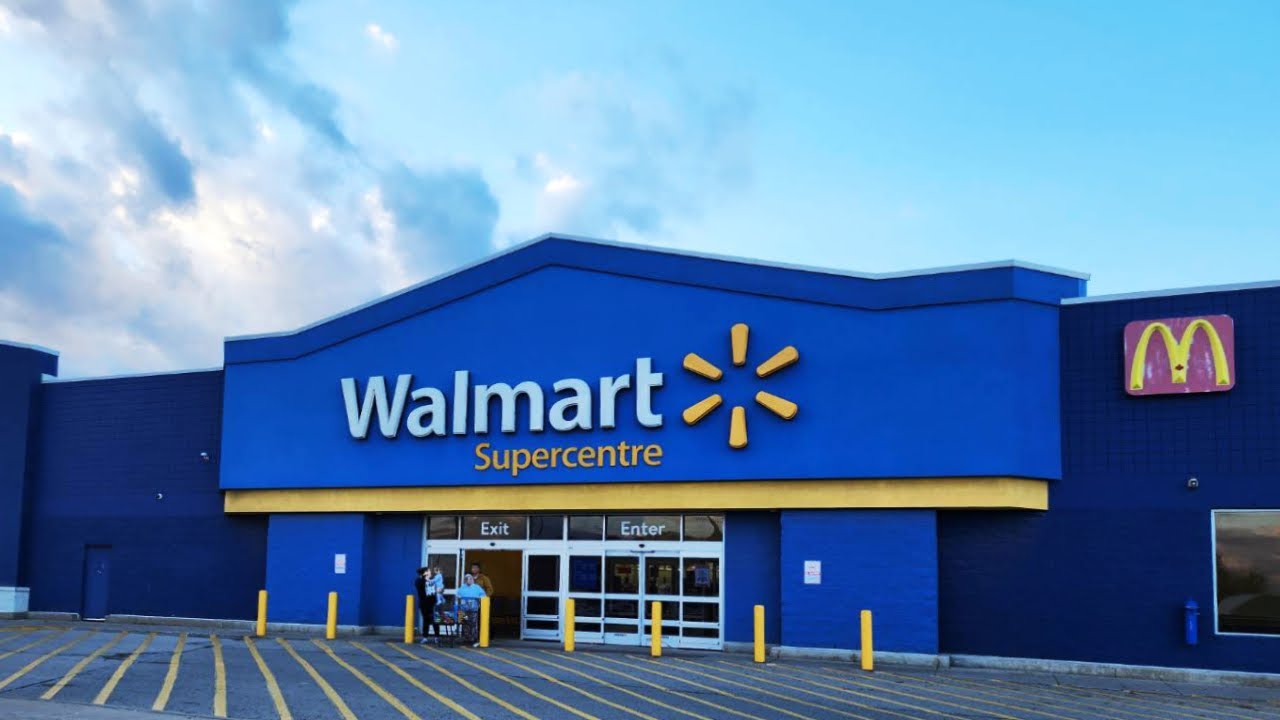 POV: Shopping at Walmart in Welland, Canada - Nov 2025