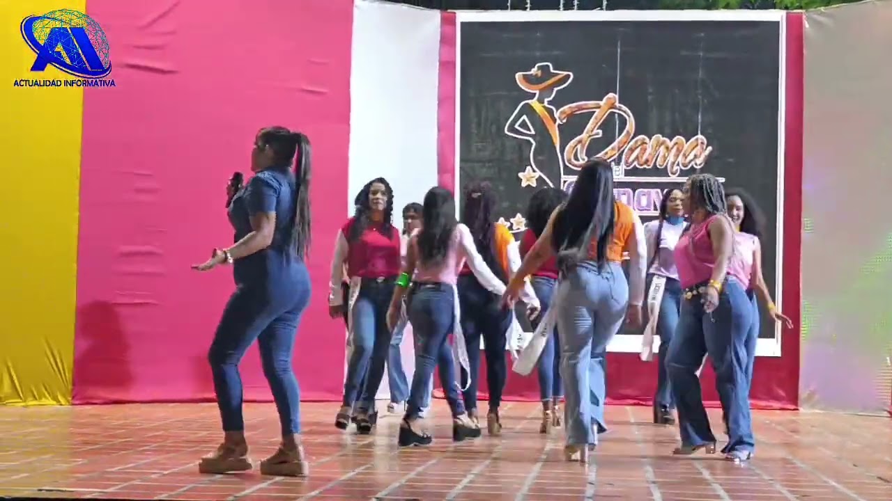 Dama del Carnaval Pedagógico Valdez 2026 1/3