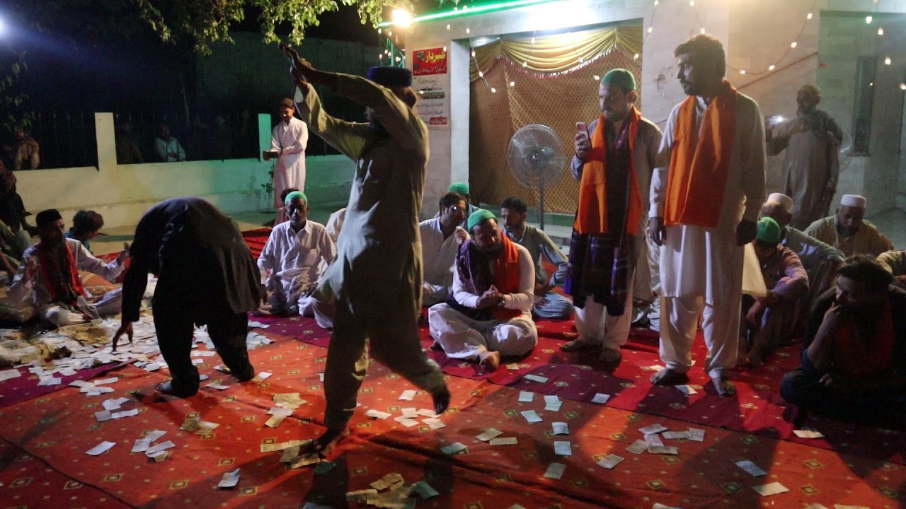 Baba Faizullah Nu Assan Pir Manaya and Mera Piya Ghar Aya