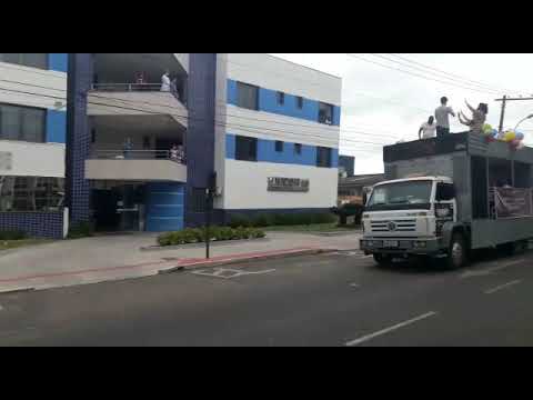 Oração em frente ao Hospital Rio Doce