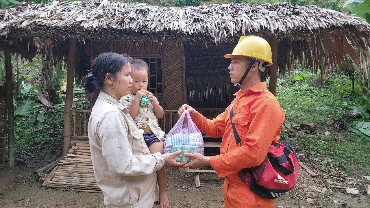 Мать-одиночка неожиданно получает подарок от доброго инженера-электрика