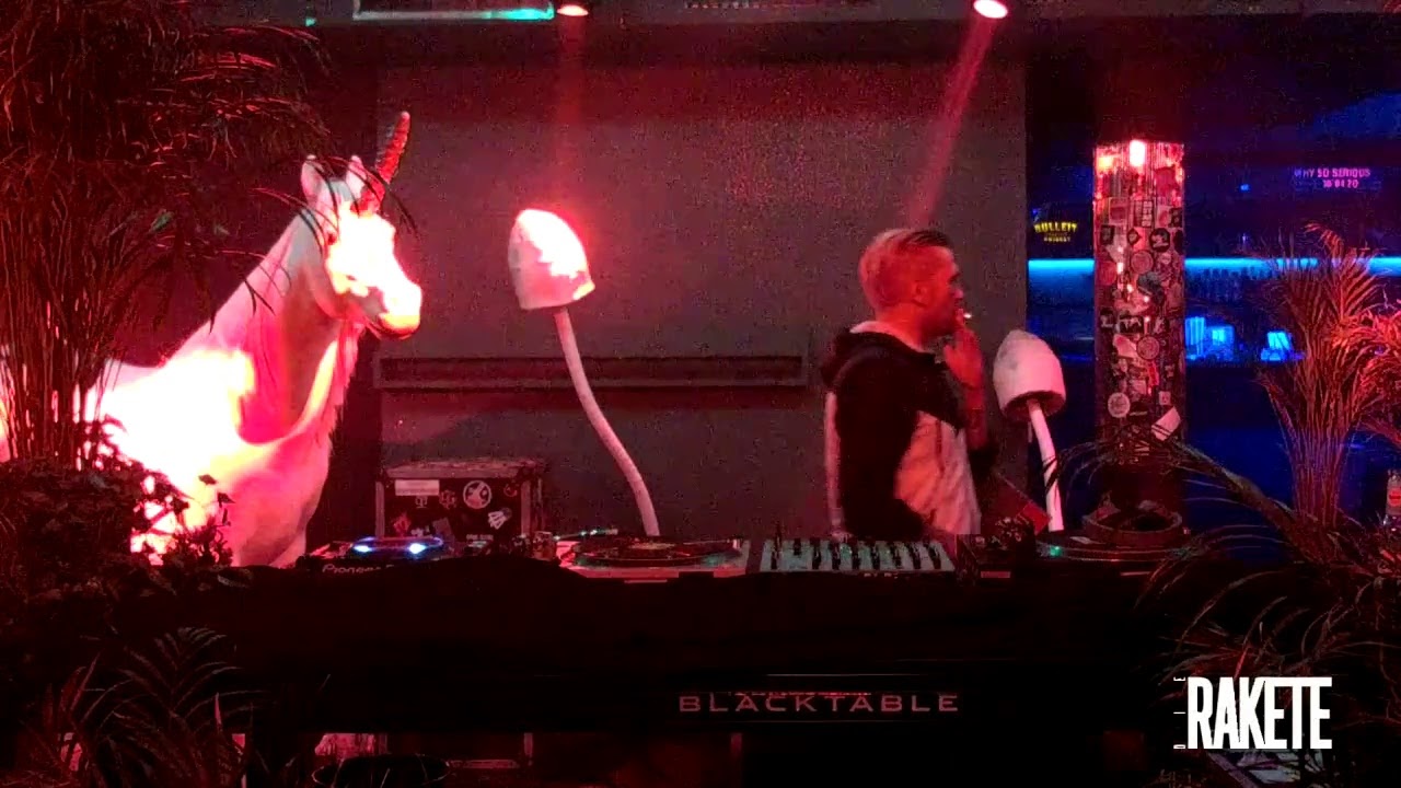 Live aus Nürnberg//Die Rakete // Bernhard Groeger - YouTube