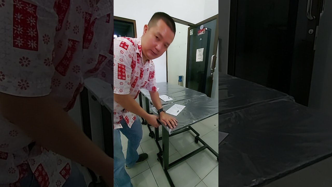 Cara mengunakan Overbed table Onemed dari Terminal Alkes