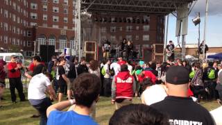 Fit For A King: Hollow King live Skate and Surf 2014 HD