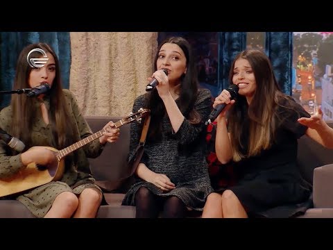 ტრიო მანდილი | ერთი ნახვით