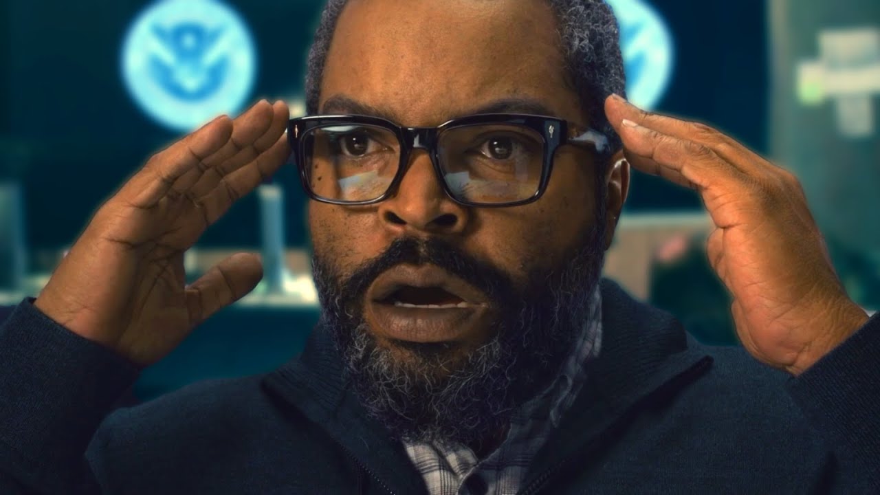 War of the Worlds but its just Ice Cube reacting to stuff