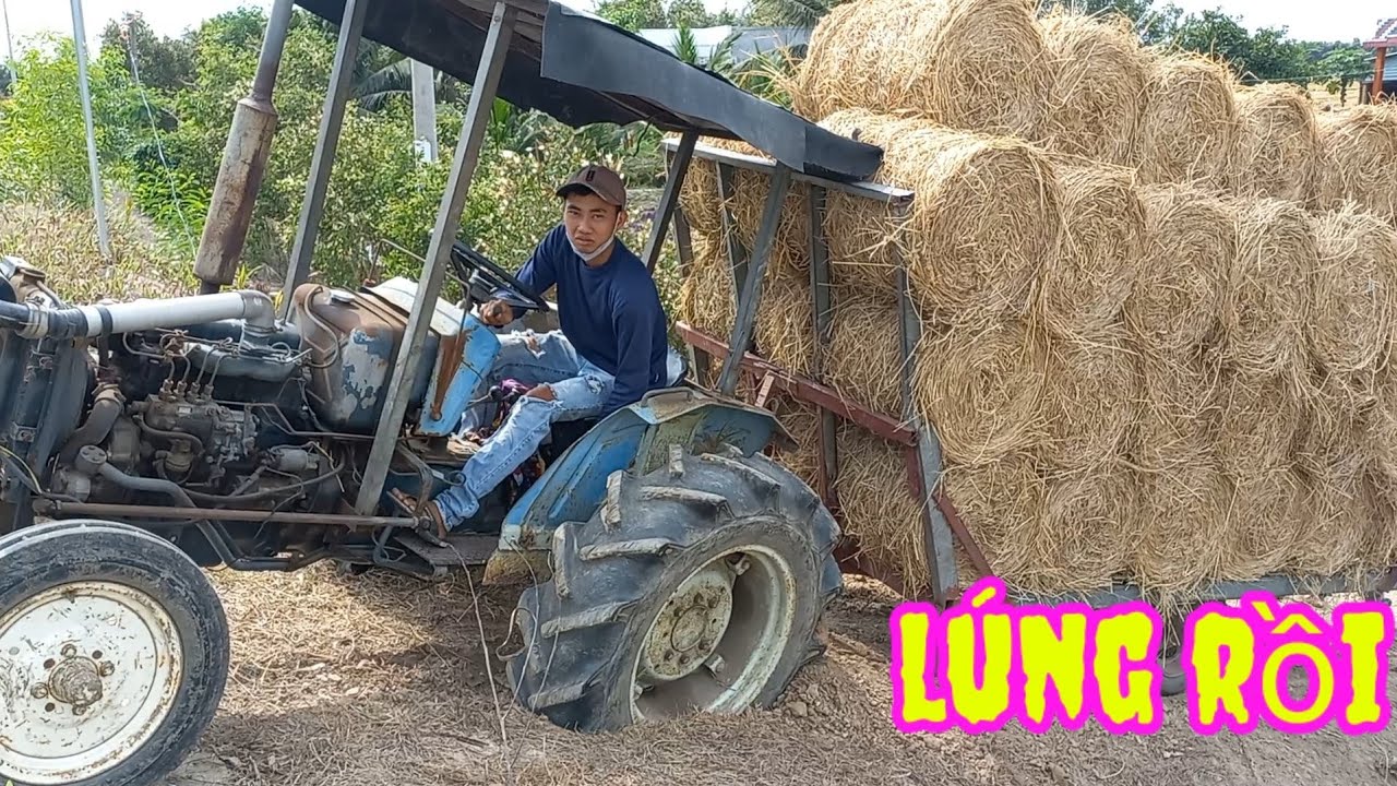 máy kéo rơm bị sự cố