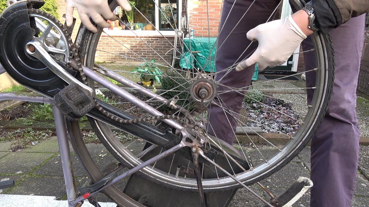 cassette stoom bedreiging Fietsbanden vervangen hoe dit gemakkelijk zelf te doen - YouTube