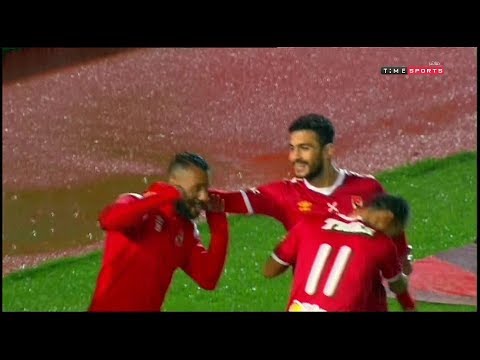 شاهد "هزار" حسام عاشور مع وليد سليمان وأيمن أشرف في المباراة "المضحكة" بين الأهلي والزمالك