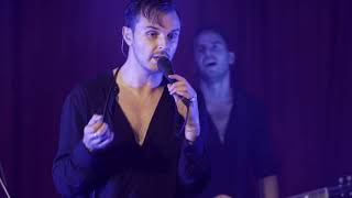 Hurts - Wings (Live from Musik &amp; Frieden Club)