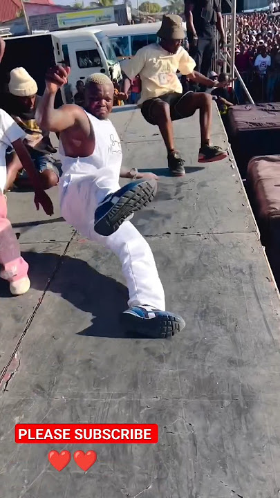 😳 SHOCKING DANCER FALL OFF THE STAGE DANCING ; HARMONIZE TZ. #harmonize #diamondplatnumz #wasafi