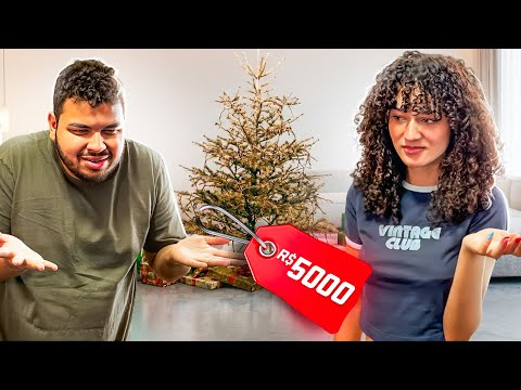 We put together a Christmas tree that cost R$5000.