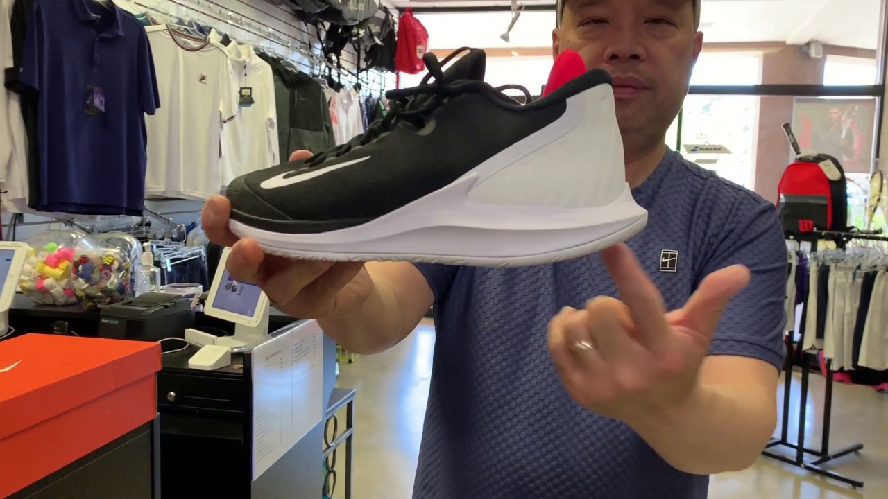 NIKE ZERO HC TENNIS SHOE REVIEW - YouTube